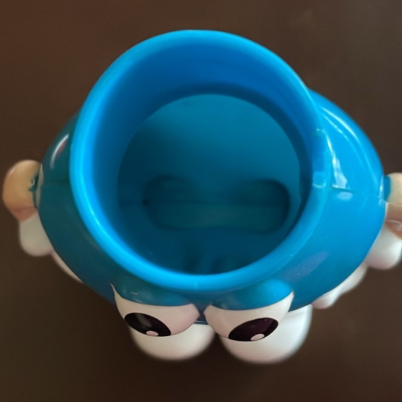 Mars M&M Candy Container - Picture 7 of 7